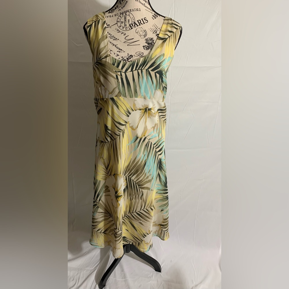DFA New York Floral Tropical Palm print A line sleeveless dress. NWOT size 16